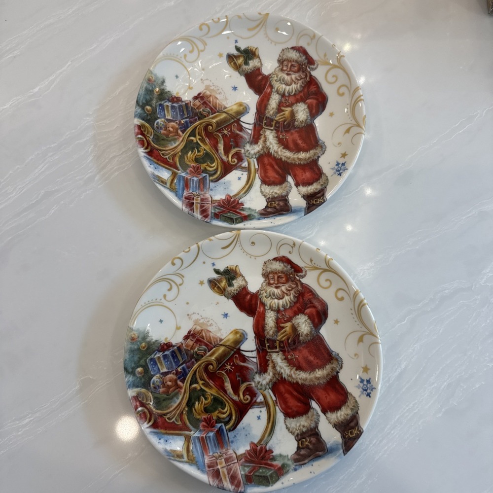Set of 2 Southern Living Holiday Classic Santa Salad Plates NIB
